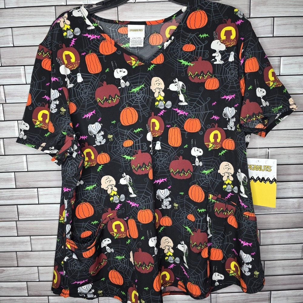 New PEANUTS Women's 2XL Halloween Charlie Brown Snoopy‎ Short Sleeve Scrub Top